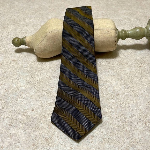 Dior Other - VINTAGE CHRISTIAN DIOR 100% SILK WOVEN STRIPED TIE
